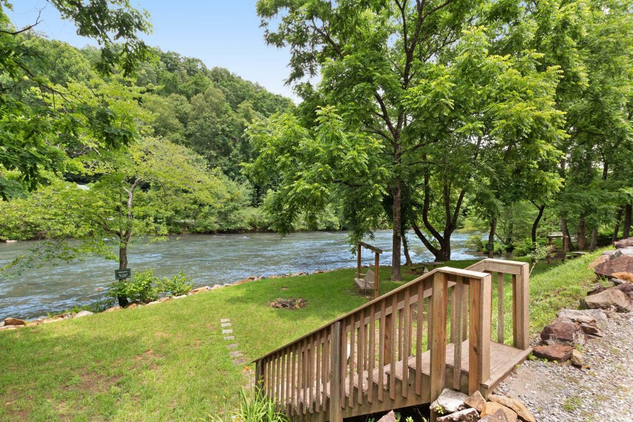 Tuckaway Retreat Villa Sylva Exterior photo