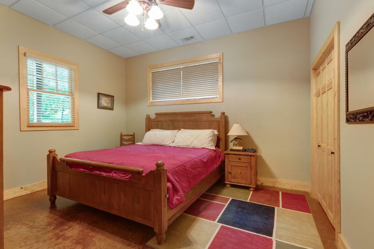 Tuckaway Retreat Villa Sylva Exterior photo