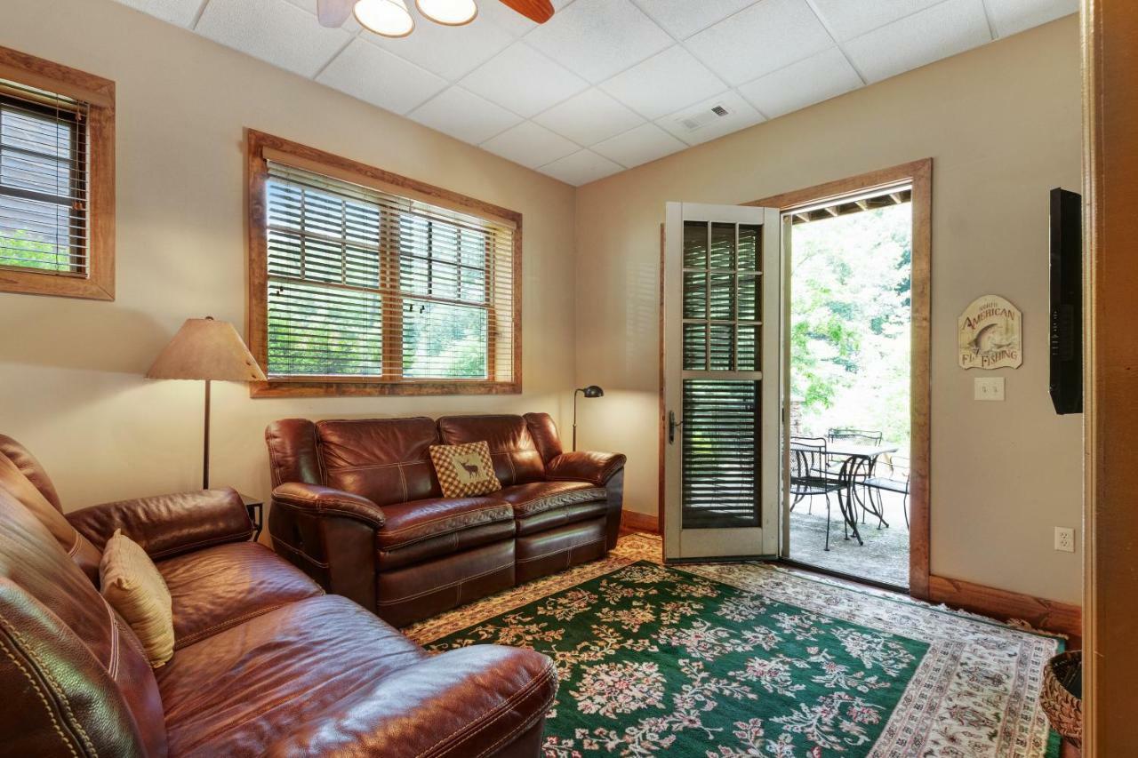 Tuckaway Retreat Villa Sylva Exterior photo